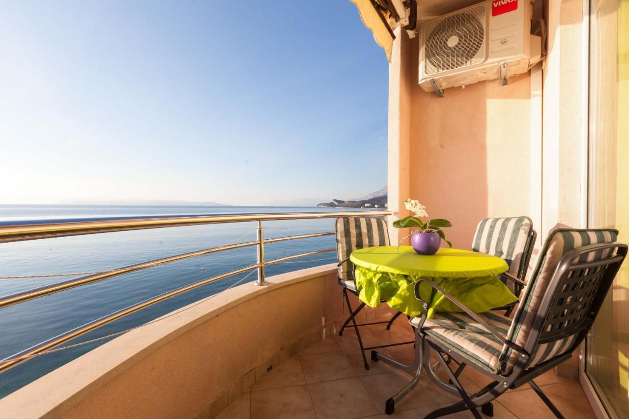 Apartments Marijan - Beachfront Tucepi Exterior photo